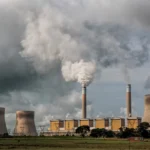 Los agentes contaminantes del agua aire y suelo representan un desafío para la salud ambiental y humana